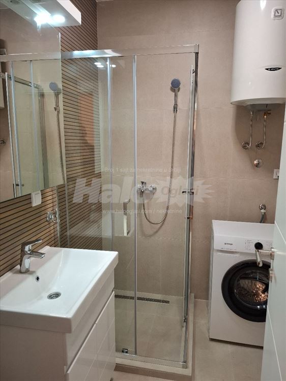Izadajem LUX garsonjeru u Batajnici — 12