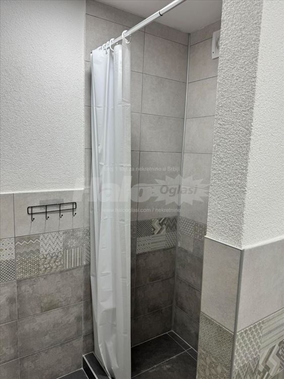 Izdaj renoviran stan 55 m2 Timočka Zemun — 6