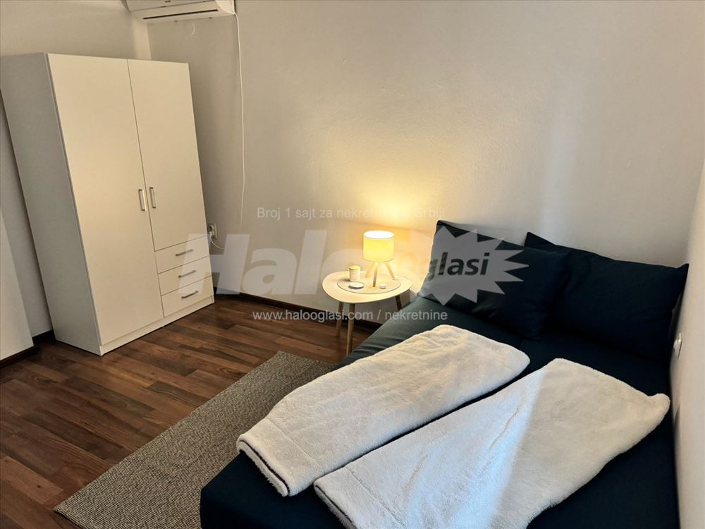Izdaj renoviran stan 55 m2 Timočka Zemun — 12