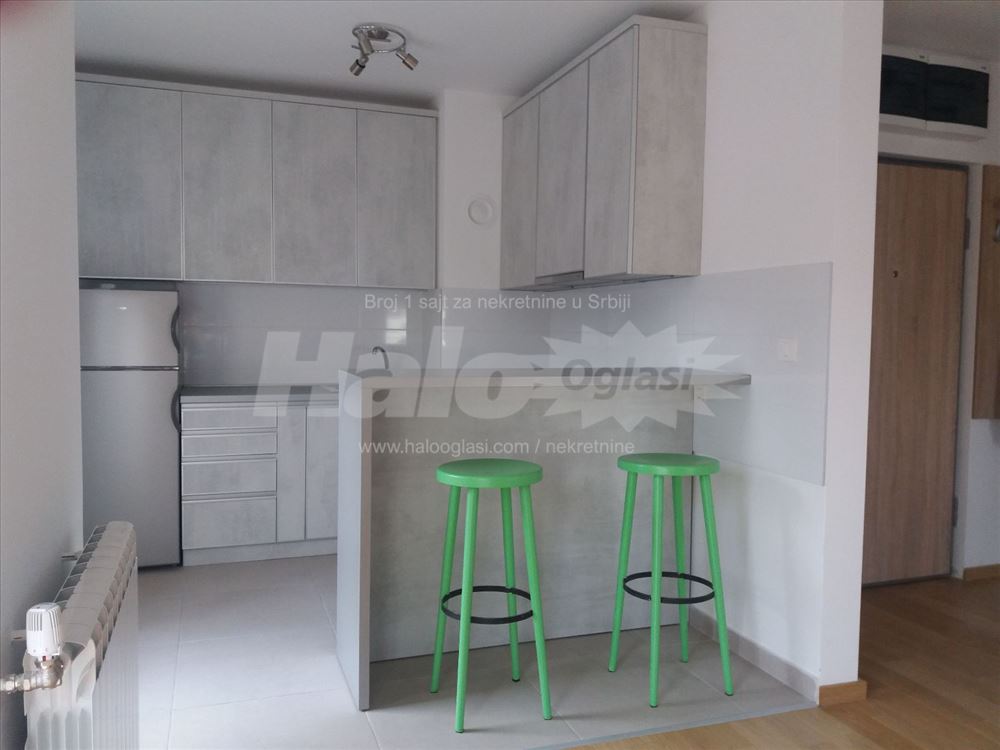Izdaje se 1.5 stan Zemunske kapije — 4