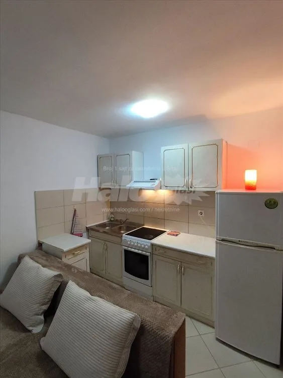 Izdaje se 1.5 stan, 40m2, Vidikovački venac — 4