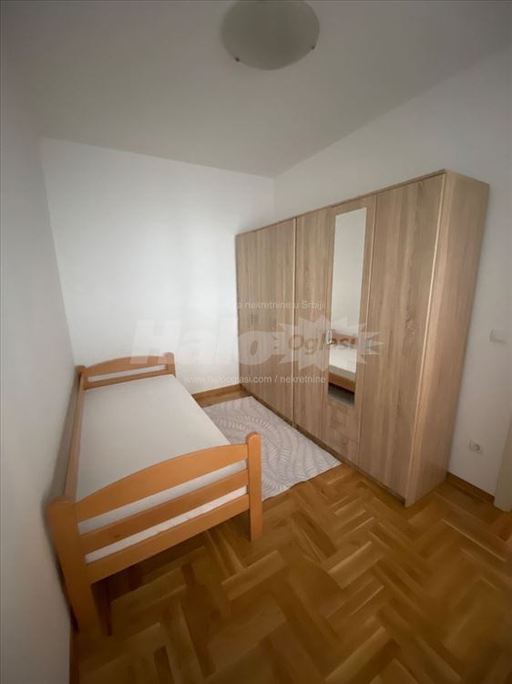 Izdaje se 2,5 sobni stan na Zvezdari kod Kluza — 5