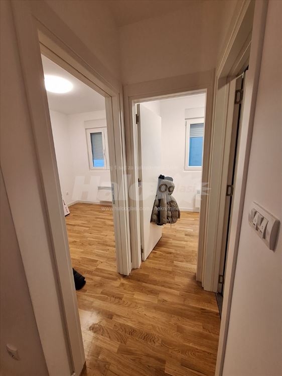 Izdaje se dvoiposoban stan na Mirijevu — 8