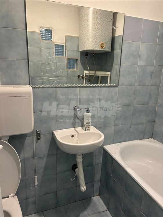Izdaje se dvorišna garsonjera u centru 18m2 — 5