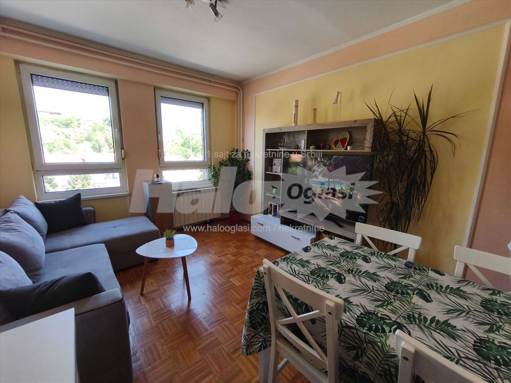 Izdaje se dvosoban, namešten stan 40m² – Novi Bg. — 2