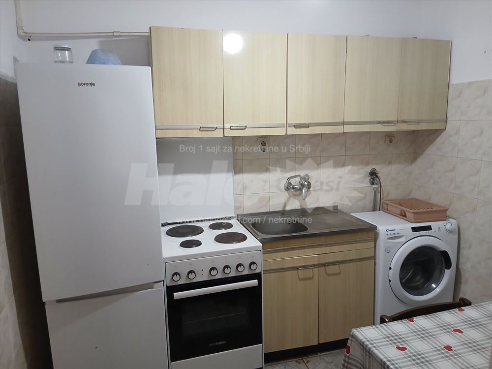 Izdaje se dvosoban stan , Banovo Brdo — 5