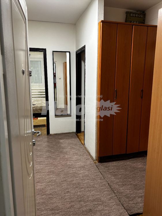 Izdaje se dvosoban stan – Blok 45, Jurija Gagarina — 2