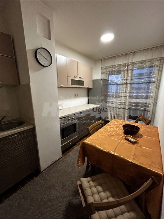 Izdaje se dvosoban stan – Blok 45, Jurija Gagarina — 6