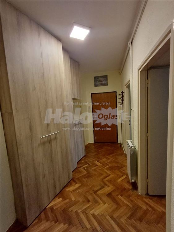 Izdaje se dvosoban stan na Vračaru - Vlasnik — 2