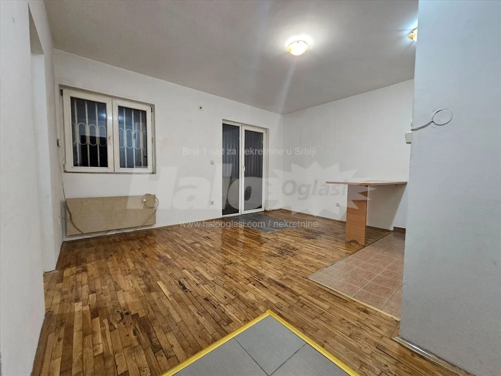 Izdaje se dvosoban stan - Rakovica, niske režije — 5