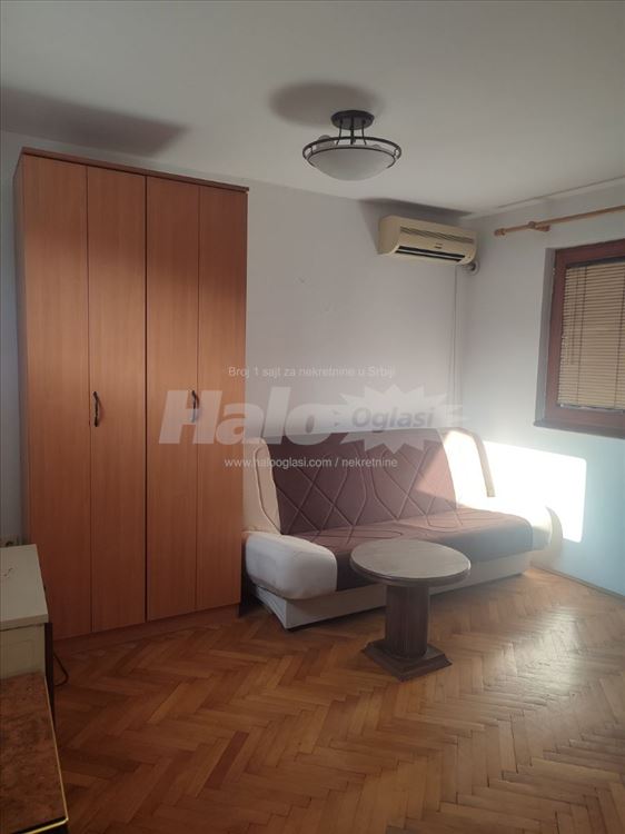 Izdaje se dvosoban stan – Vukov spomenik — 5