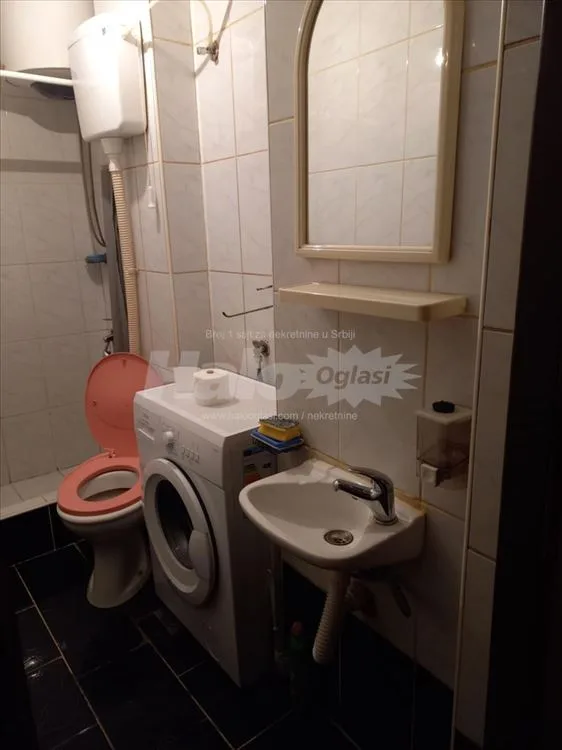 Izdaje se Garsonjera na Karaburmi (stara okretnica — 7