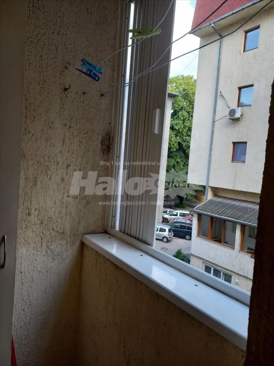 Izdaje se Garsonjera na Karaburmi (stara okretnica — 9