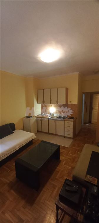 Izdaje se garsonjera na Vračaru — 6
