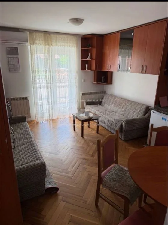 Izdaje se garsonjera u Borči — 6