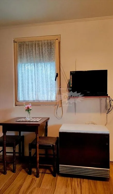 Izdaje se garsonjera u Borči (Zrenjaninski Put) — 13