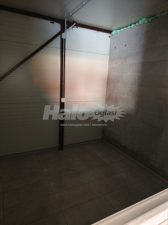 Izdaje se hala od 204m2 — 6