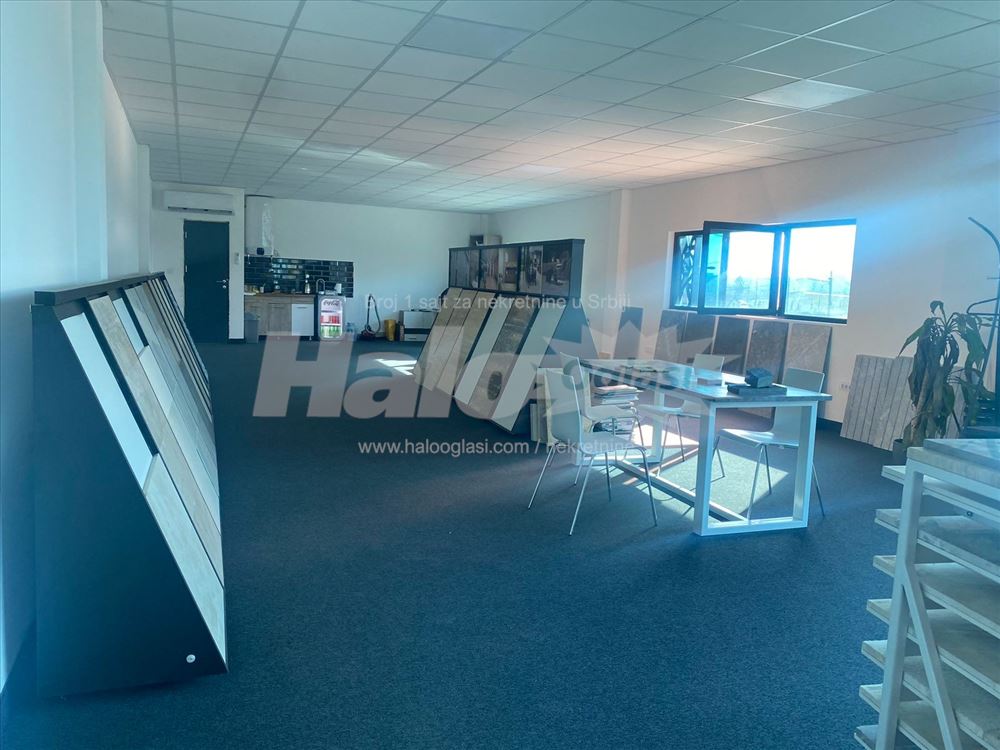 Izdaje se hala/poslovni prostor/lokal 220m2+1700m2 — 4