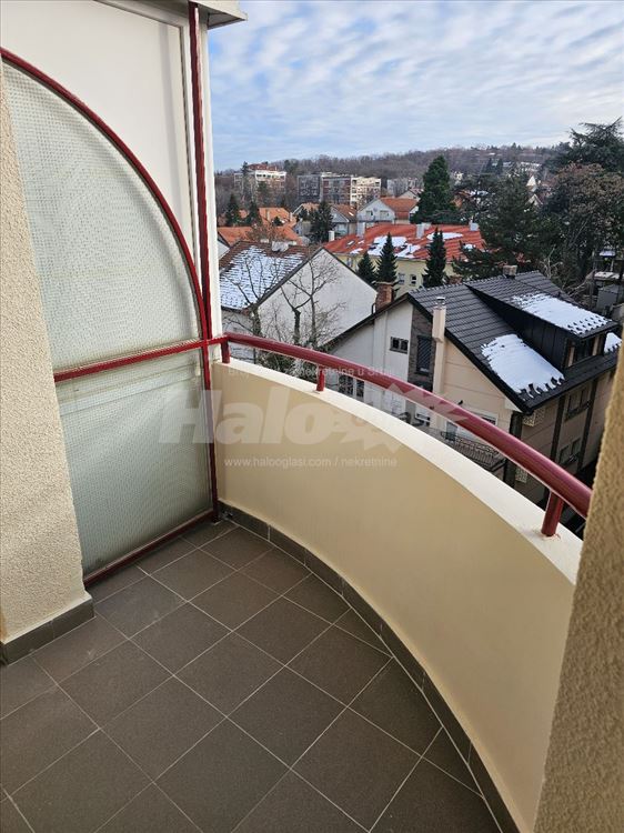 Izdaje se jednoiposoban stan (1.5) – Banovo Brdo- — 2