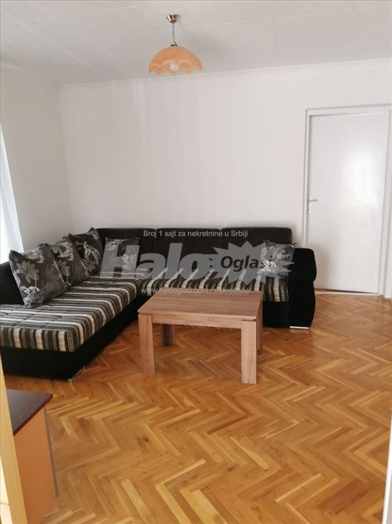 Izdaje se jednoiposoban stan od 47 m² — 3