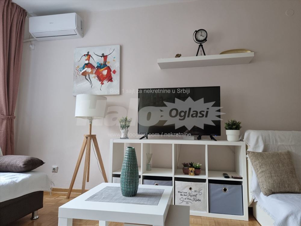 Izdaje se jednosoban namešten stan 37 m2 Karaburma — 5