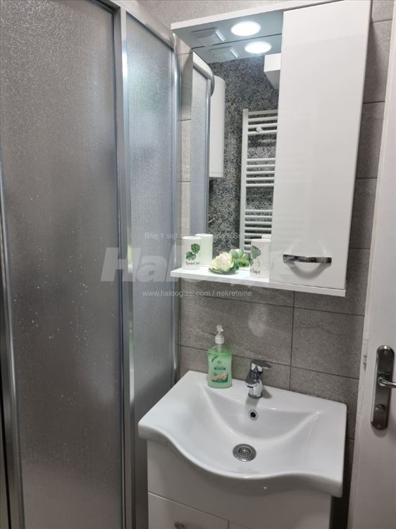 Izdaje se jednosoban namešten stan 37 m2 Karaburma — 9