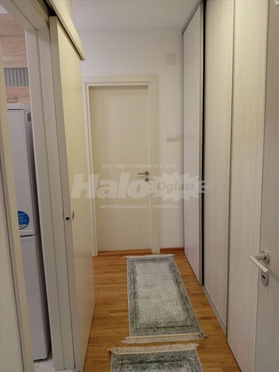 Izdaje se jednosoban  namešten stan 45m2, Zvezdara — 4