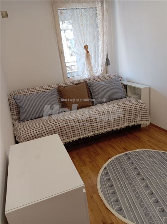 Izdaje se jednosoban  namešten stan 45m2, Zvezdara — 8