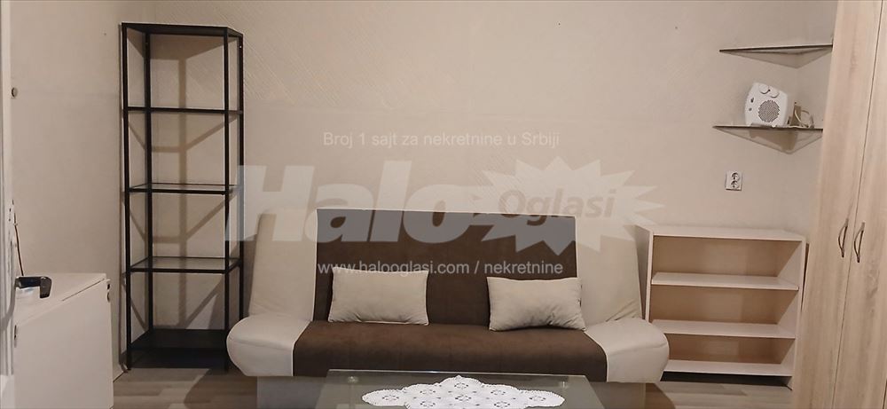 Izdaje se jednosoban stan 23 kvadrata Budimska — 2