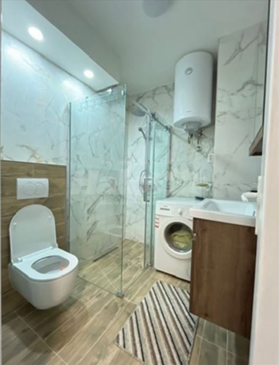 Izdaje se jednosoban stan 30 m² – Zemun, 450 € — 7