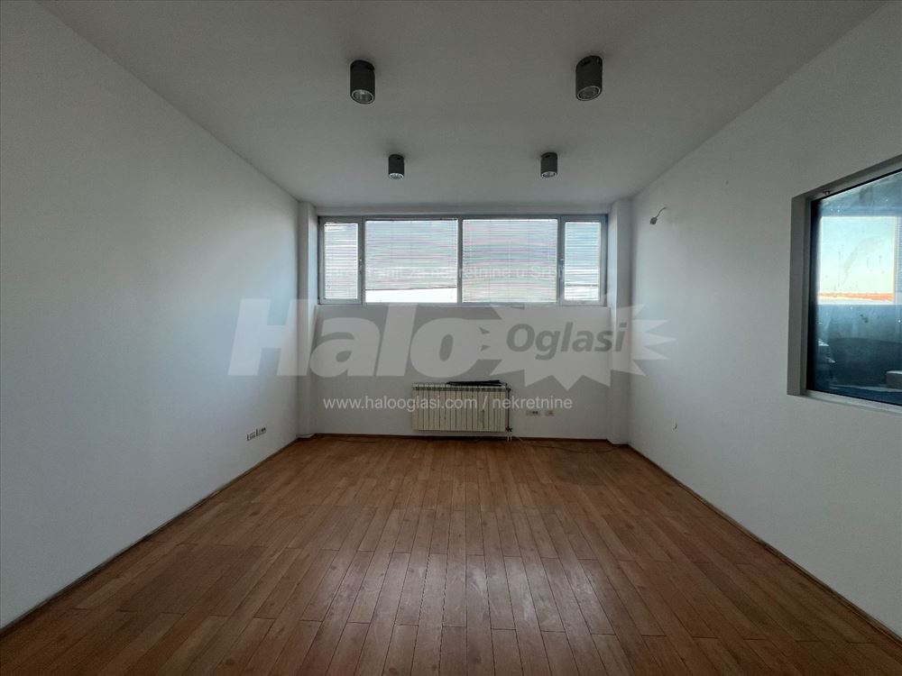 Izdaje se kancelarijski prostor Altina Zemun — 3