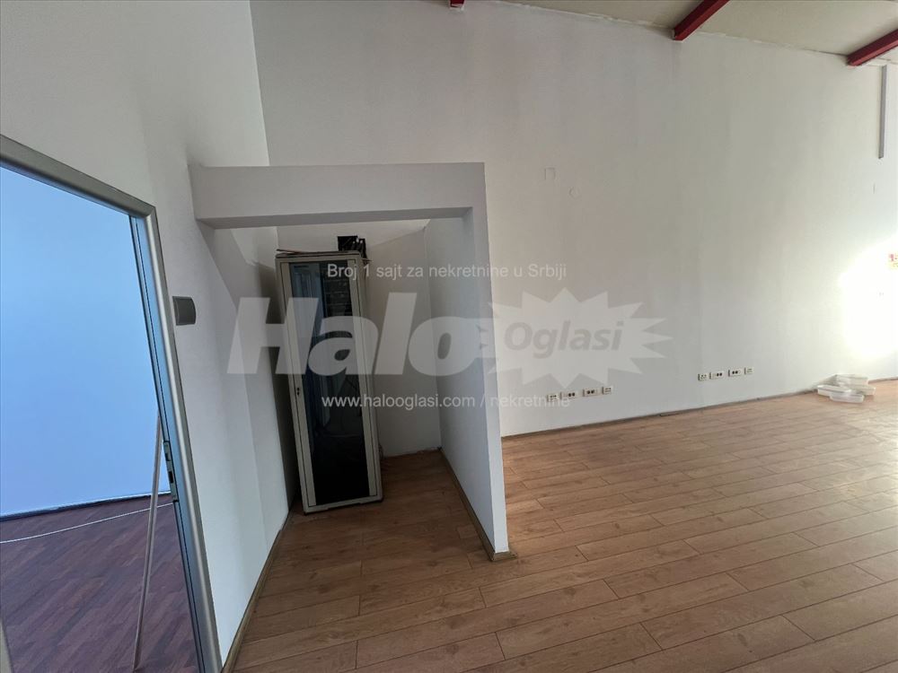 Izdaje se kancelarijski prostor Altina Zemun — 6
