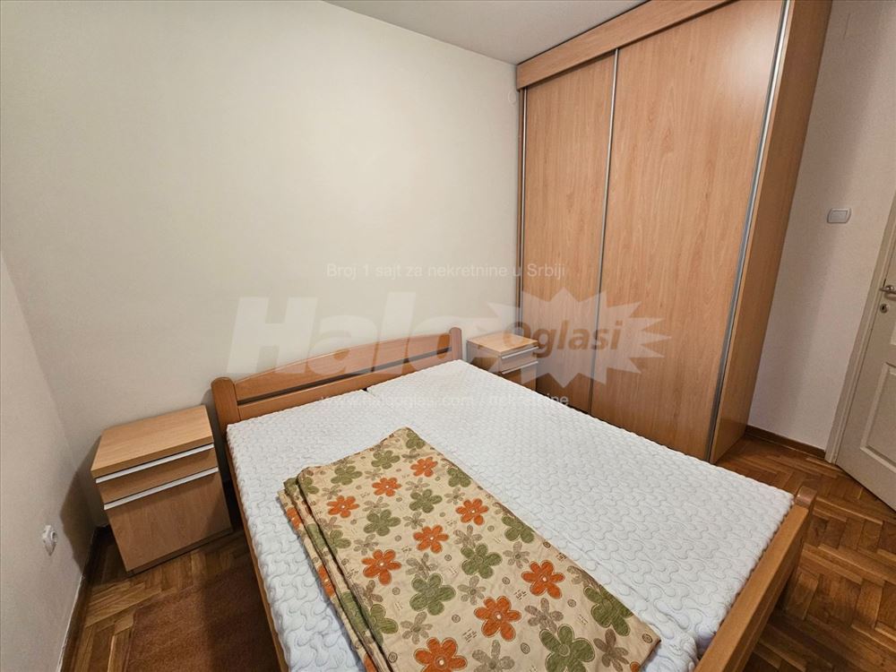 Izdaje se komforan dvosoban stan u Zemunu — 10
