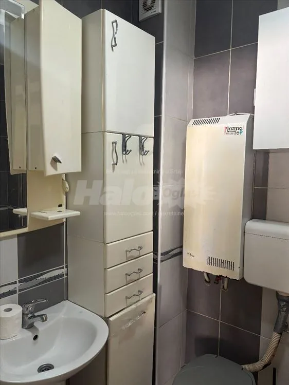 Izdaje se komforan stan u Borči, Prvog Maja — 7