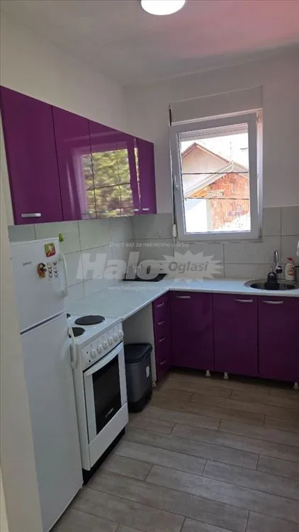 Izdaje se kompletno namešten stan na Ledinama — 10