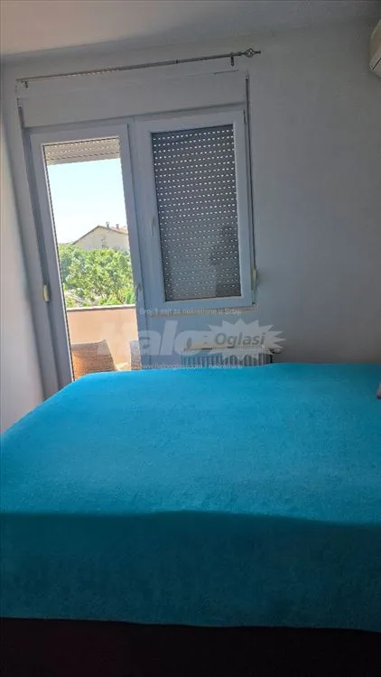 Izdaje se kompletno namešten stan na Ledinama — 12