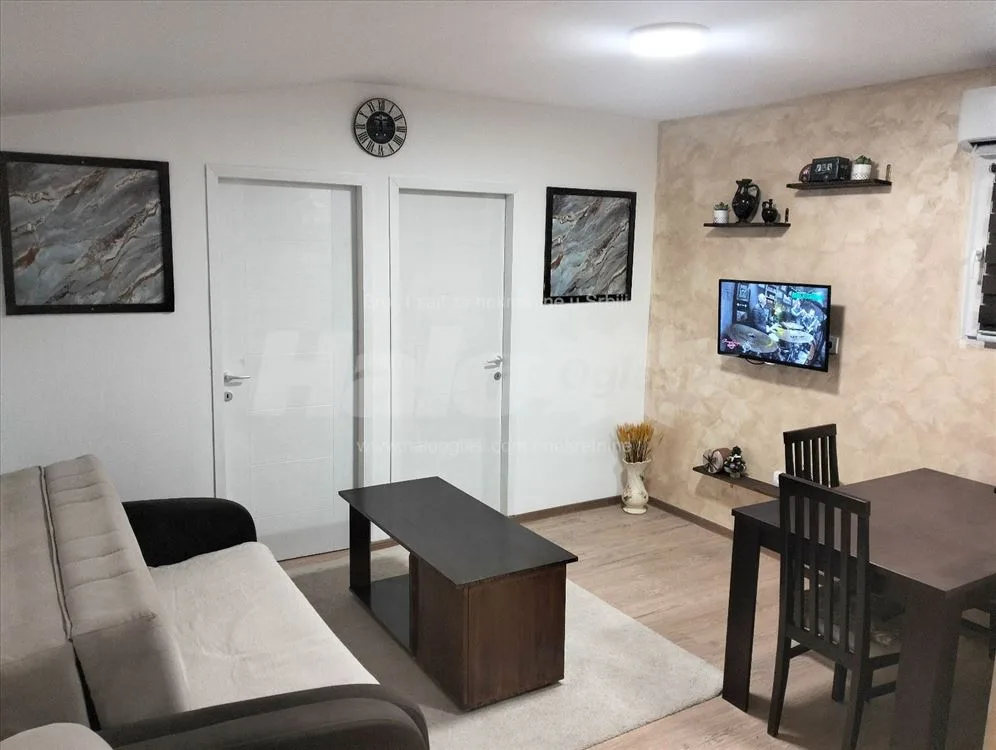 Izdaje se kuća Ledine — 6