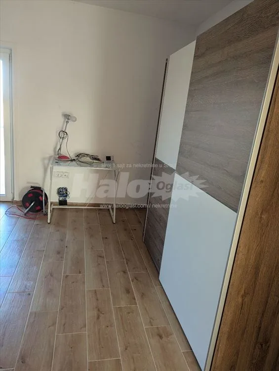 Izdaje se kuća u Borci 3 sobe,2 kupatila, dvorište — 7