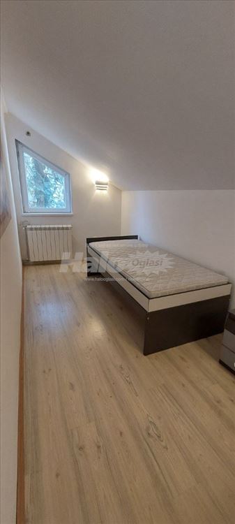 Izdaje se kuca kao poslovni prostor sa dvoristem — 8