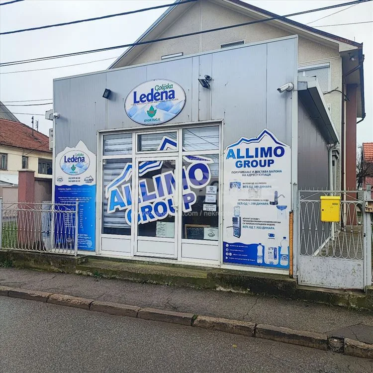 Izdaje se lokal 35m2 Resnik,autobuska stanica — 2