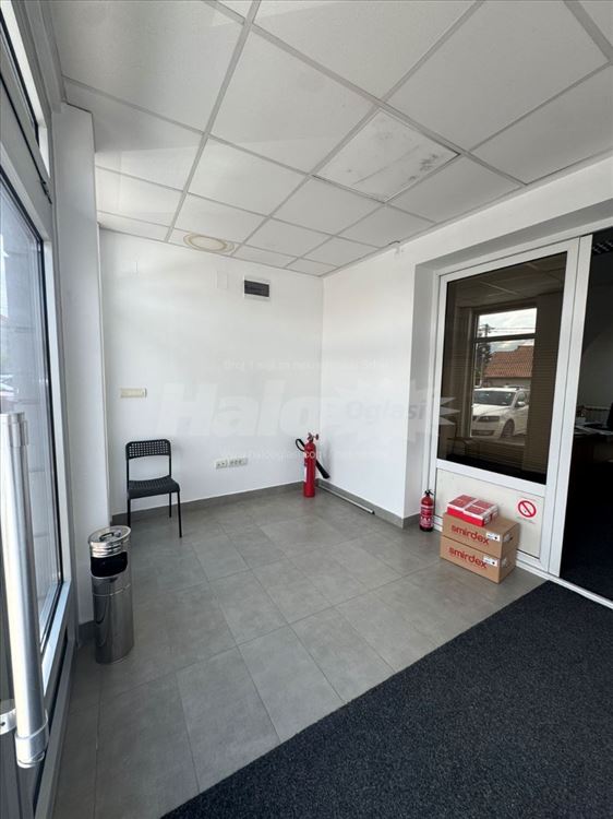 Izdaje se lokal na Altini 130m2 — 2