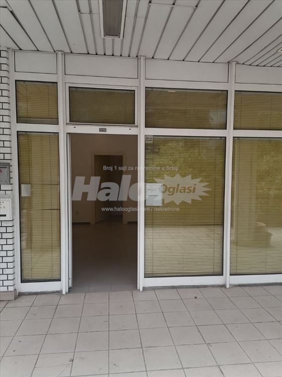 Izdaje se lokal na Nbg kod Arene — 3