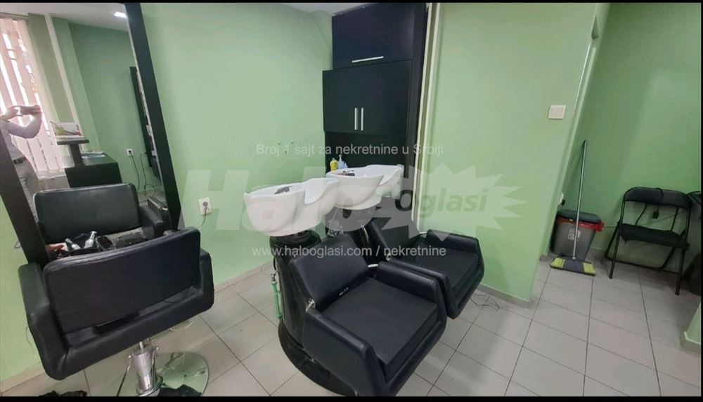 Izdaje se luks 30m2 frizerski salon super lokacija — 9