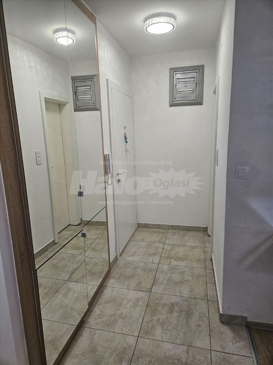 Izdaje se lux duplex – Bogoslovija — 8