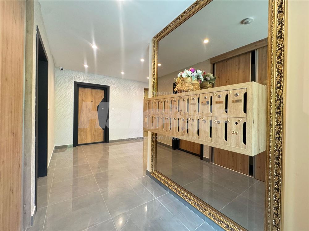 Izdaje se lux dvosoban stan u Mirijevu, 50m2 — 10