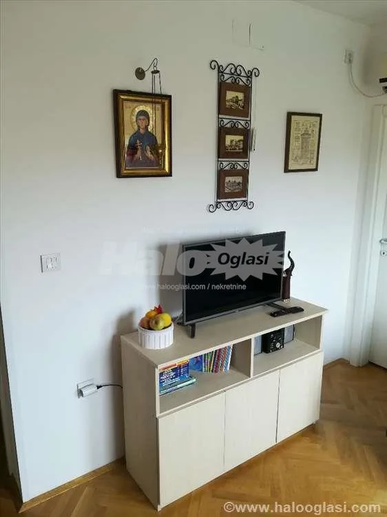 Izdaje se lux kompletno namesten stan — 3