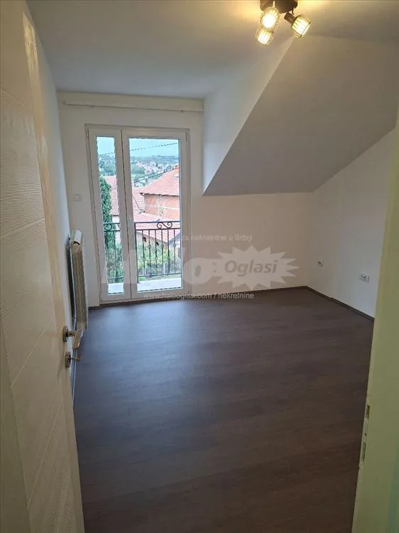 Izdaje se Lux stan70m2 potpuno nov, prelep pogled — 7