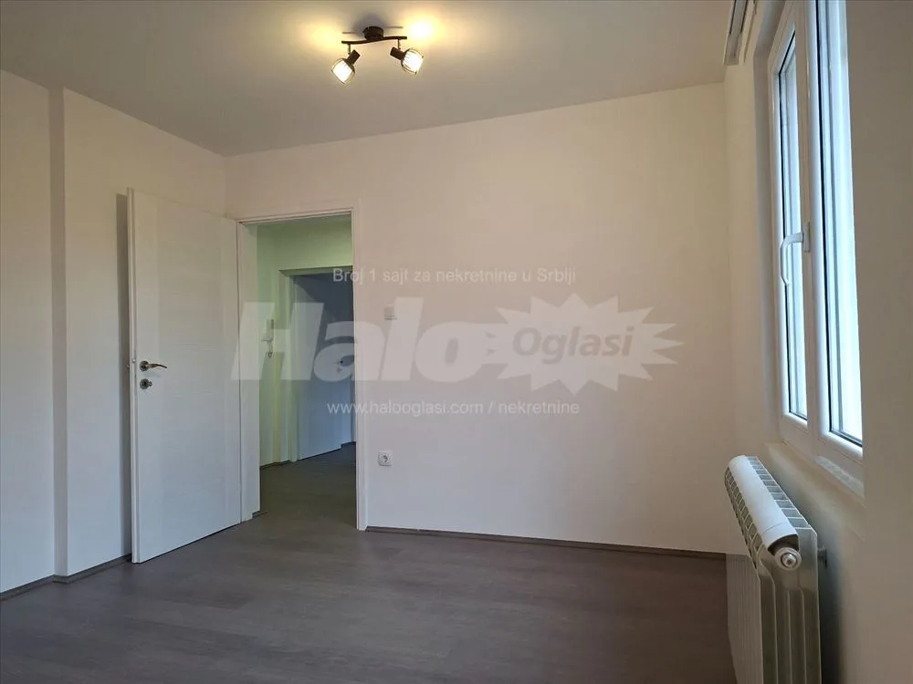 Izdaje se Lux stan70m2 potpuno nov, prelep pogled — 12