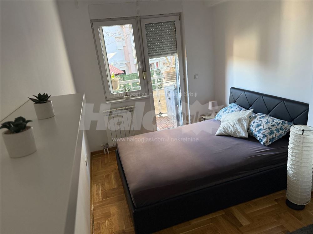 Izdaje se moderan stan (50m2)preko puta Aviv parka — 15