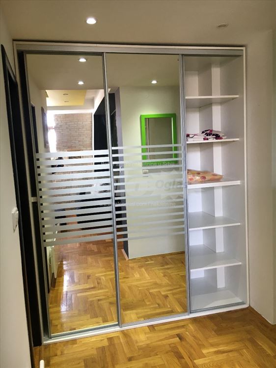 Izdaje se moderan stan od 35 m², useljiv od 01.09. — 14